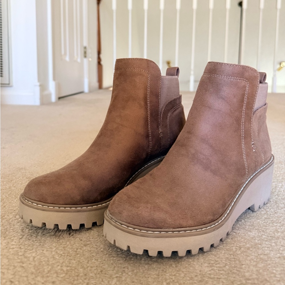 Women's Tan Ankle Boots
